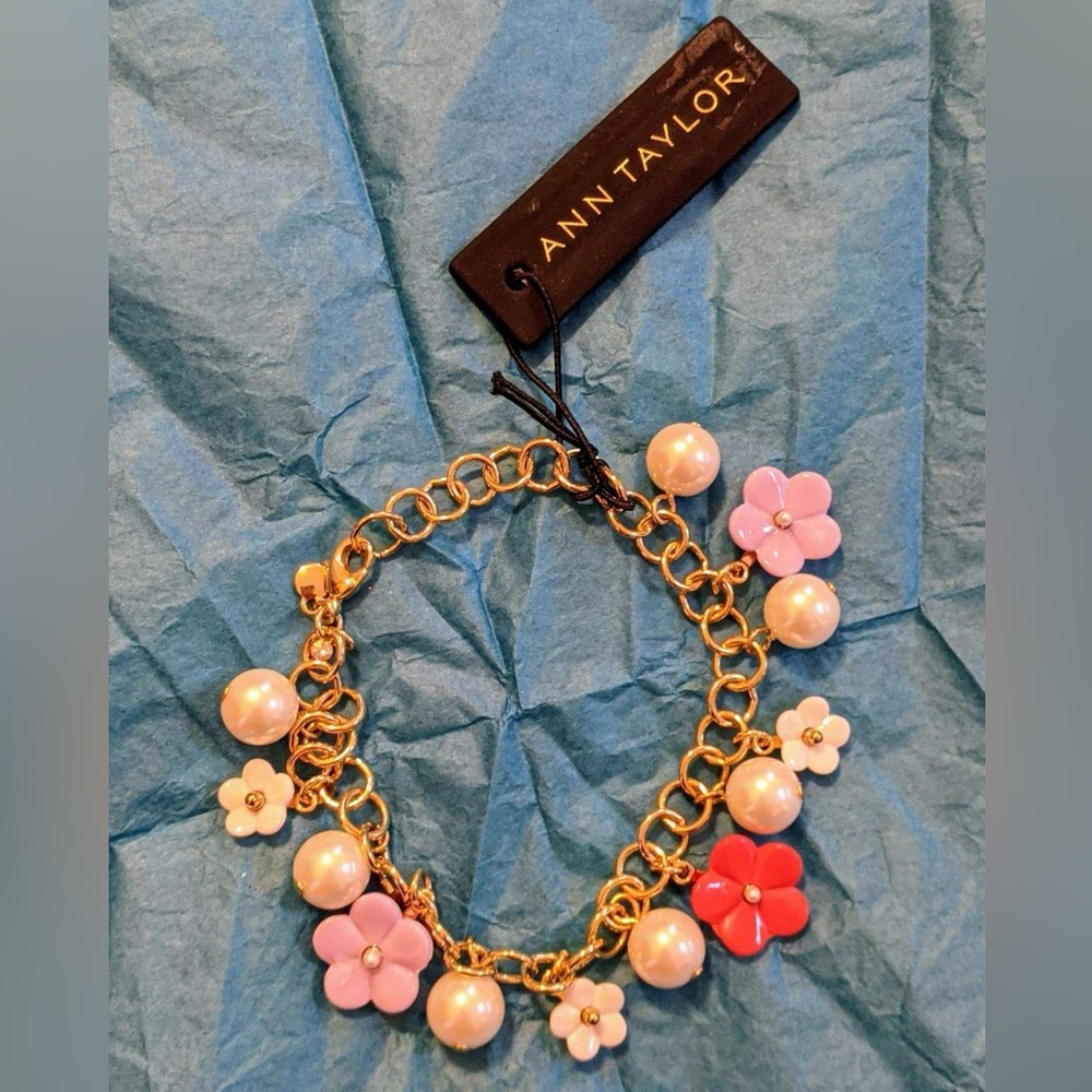 Ann Taylor flower bracelet